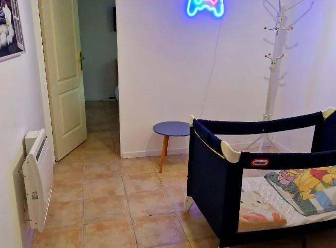 Le Capucin - Proche Centre Apartamento